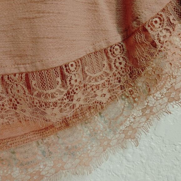 LC Lauren Conrad eyelash lace hi lo tie neck top - Picture 3 of 4